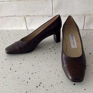 Etienne Aigner Strada VINTAGE Women’s Size 7M Brown Leather Block Heel Pumps EUC